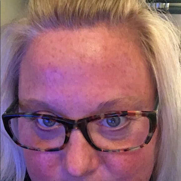 Meet your Posher, Anne - Picture 1 of 1